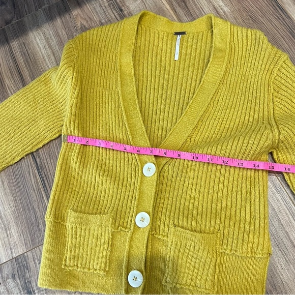 Free People Mimosa Ribbed Cropped V Neck Long Sleeve Sweater - Picture 7 of 10